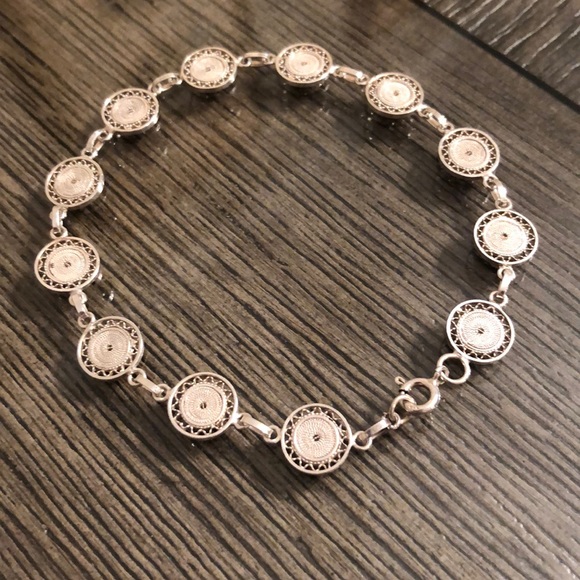Vintage Sterling Silver Filigree Circle Bracelet, Madalia Disc Pattern - Picture 8 of 14